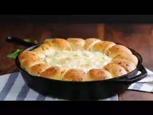 Video: How To Cook Skillet White Chicken Chill Dip (Delicious Party Dip)